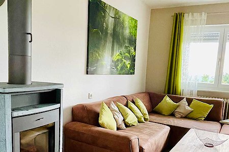 Wohnzimmer in Ferienwohnung 1 mit Ausblick